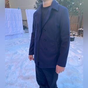 Elegant Men's Dark Blue Peacoat